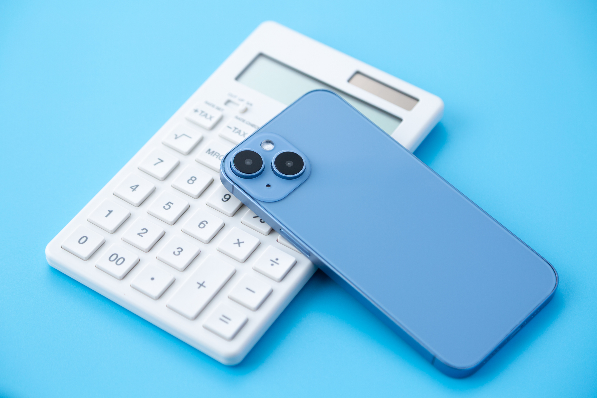 050から始まる電話番号050番号の通話料はどれくらい？料金相場やビジネスでの活用メリット・注意点を紹介