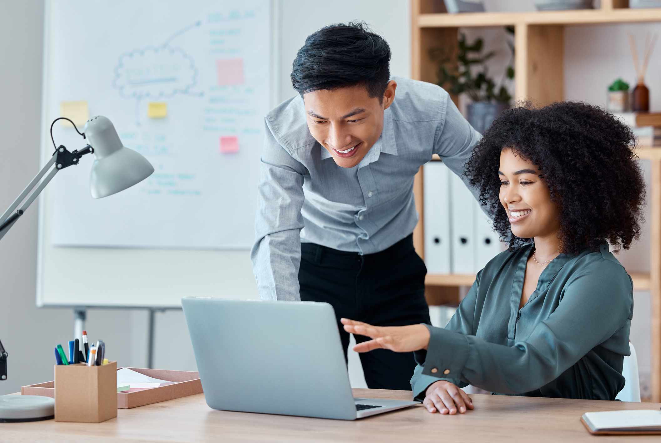 Apprenez aux employés à utiliser Zoom AI Companion avec le centre d’intégration AI Companion