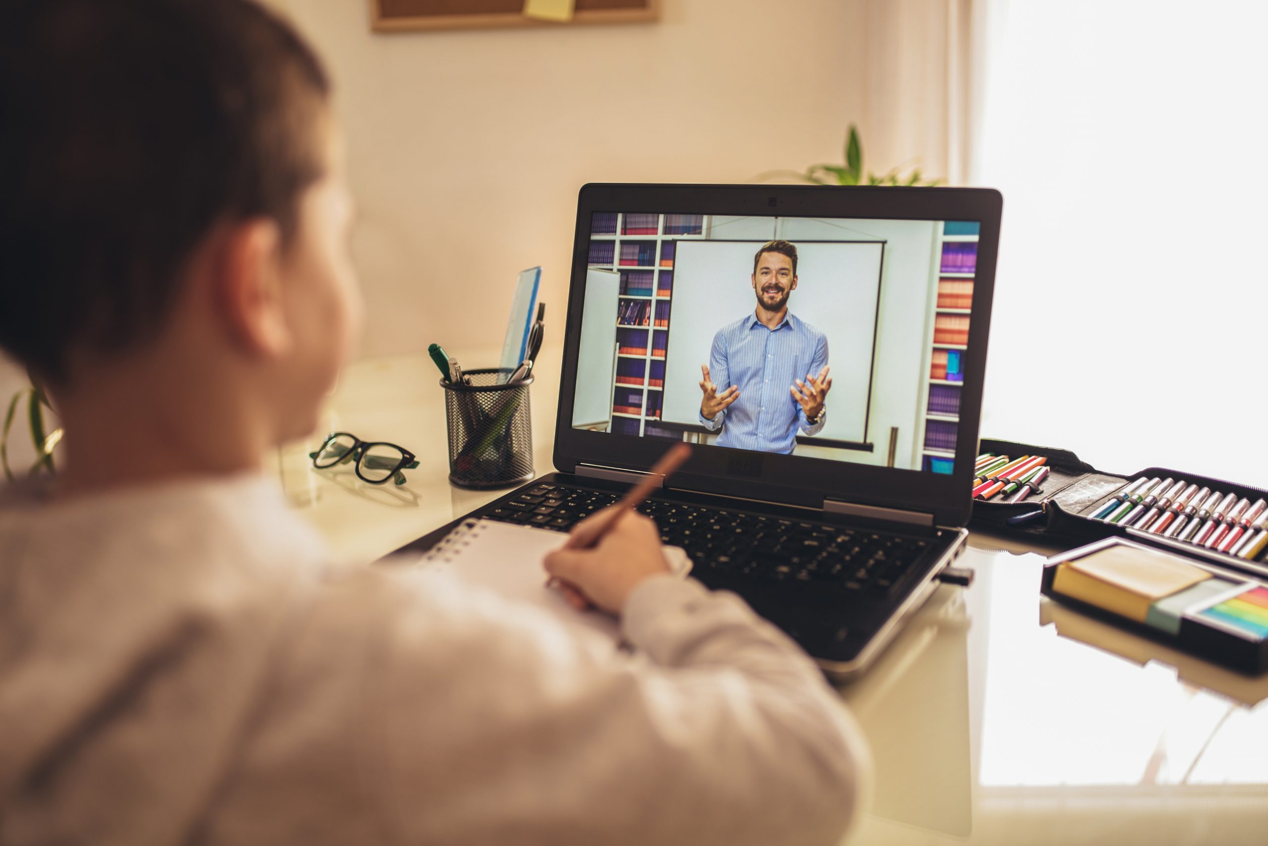Attention, Educators! New Ways To Enhance Classroom Engagement And Simplify Administration
