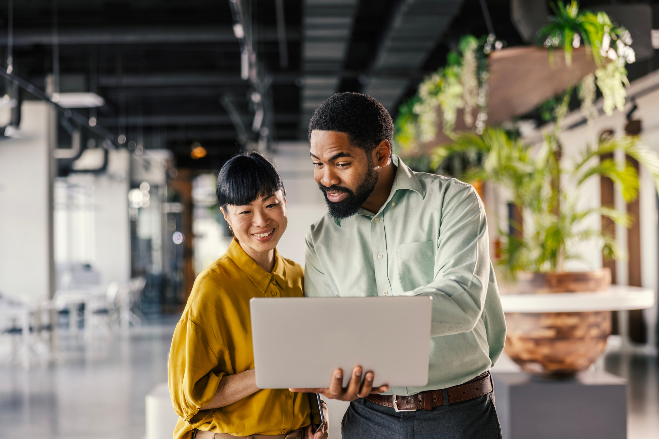 How to reduce contact center agent burnout with AI in 2026