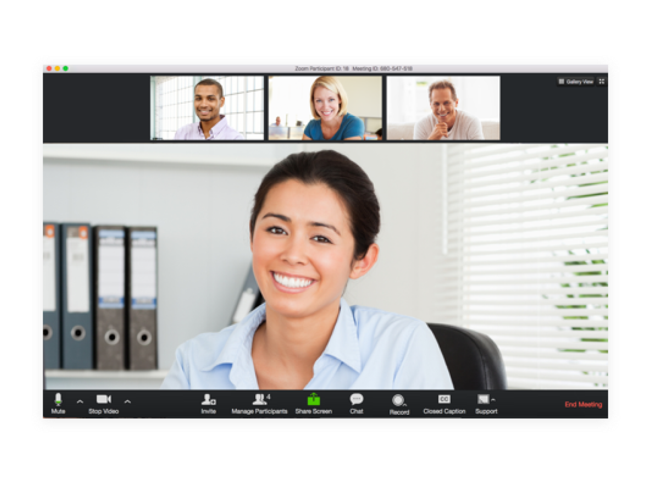 Reunião virtual com rostos sorridentes