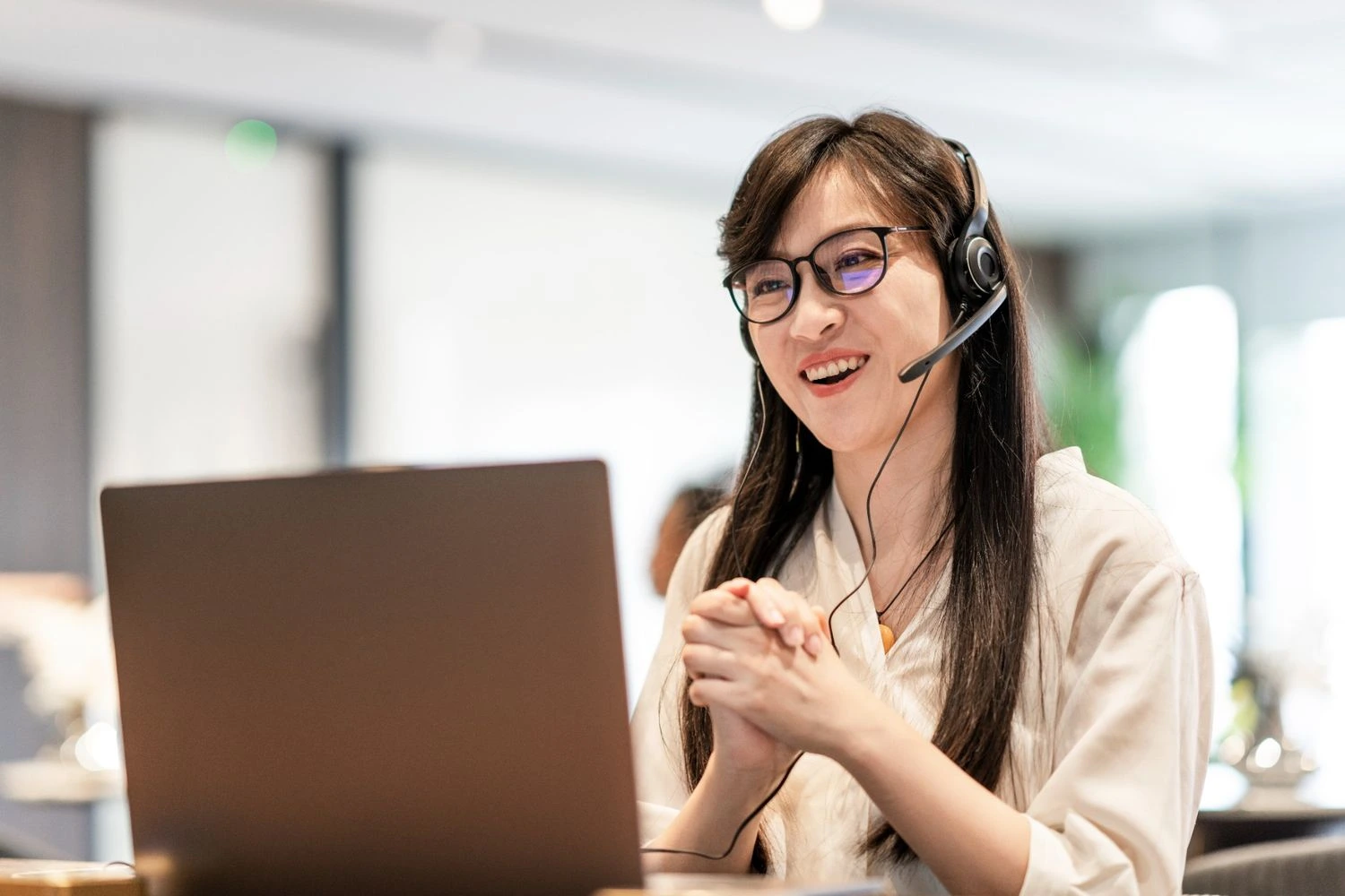 Inbound Call Center: definition, benefits, and how AI is transforming customer service