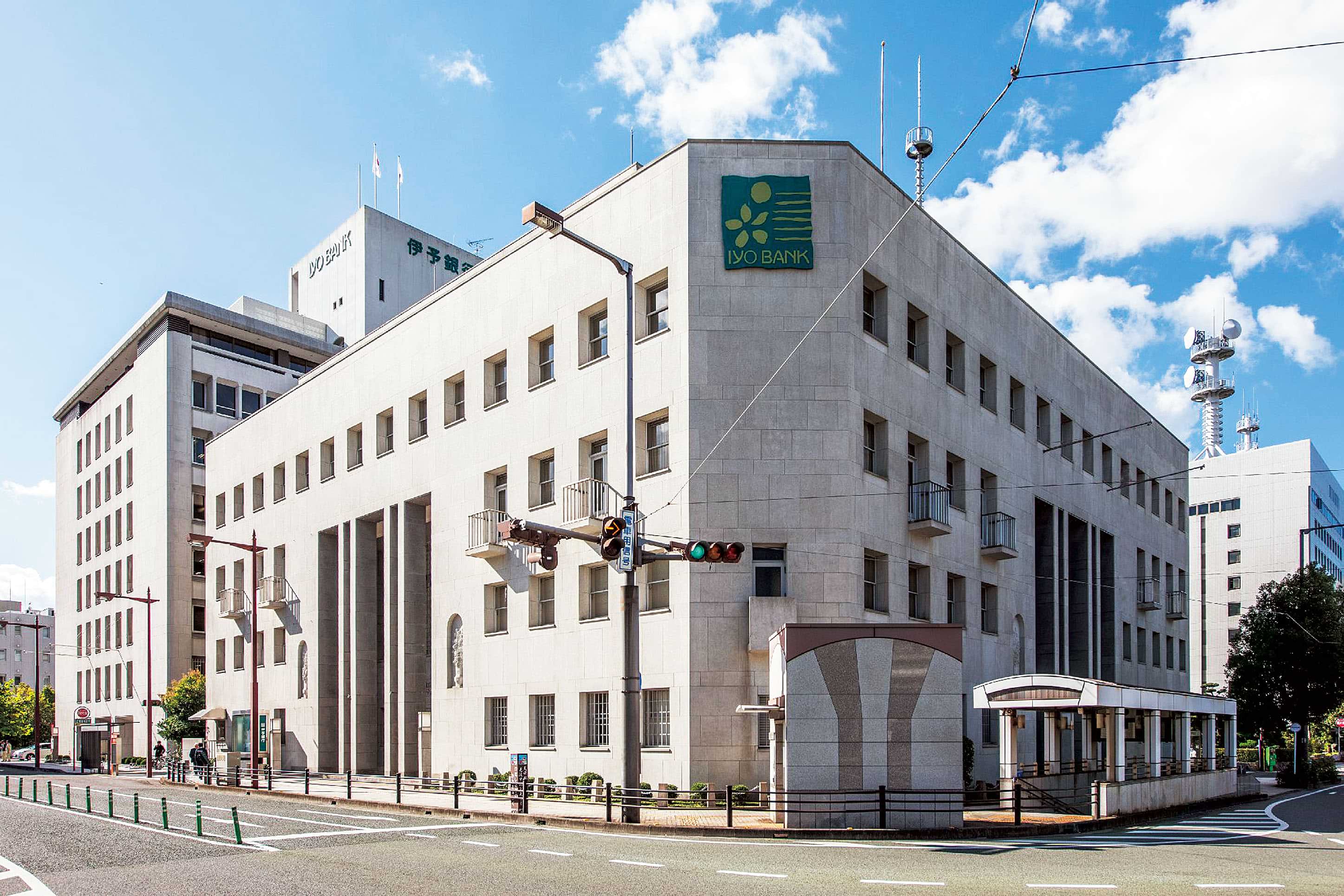 金融機関が手掛ける外部セミナーや新人研修、顧客同行支援などに活用