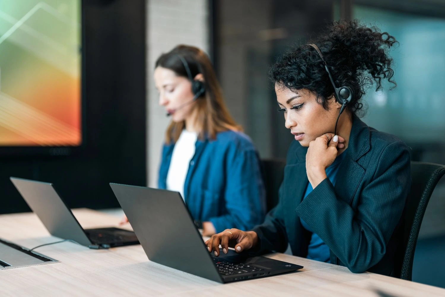 Outbound Call Center: modern strategies, tools & best practices