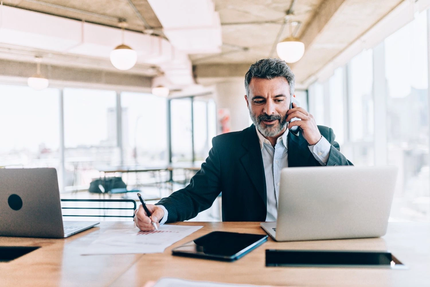 What is cold calling? A complete guide for small businesses