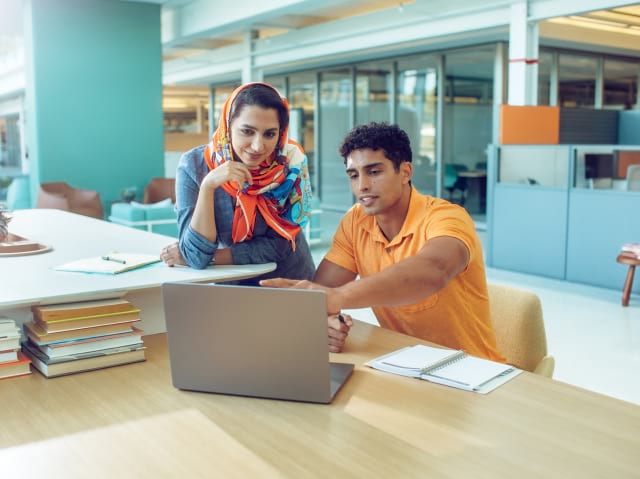 Pourquoi choisir Zoom plutôt que Webex ?